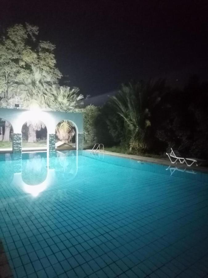 Ευχάριστη Βίλα Στη Χαλκίδα Στην Περιοχή "Αλυκές" Exterior photo
